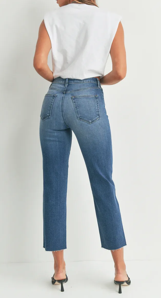 CLASSIC STRAIGHT JEANS (DARK DENIM)