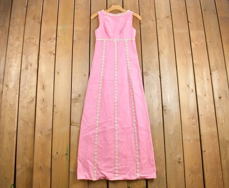 Vintage 1960s Floral Embroidery Dress