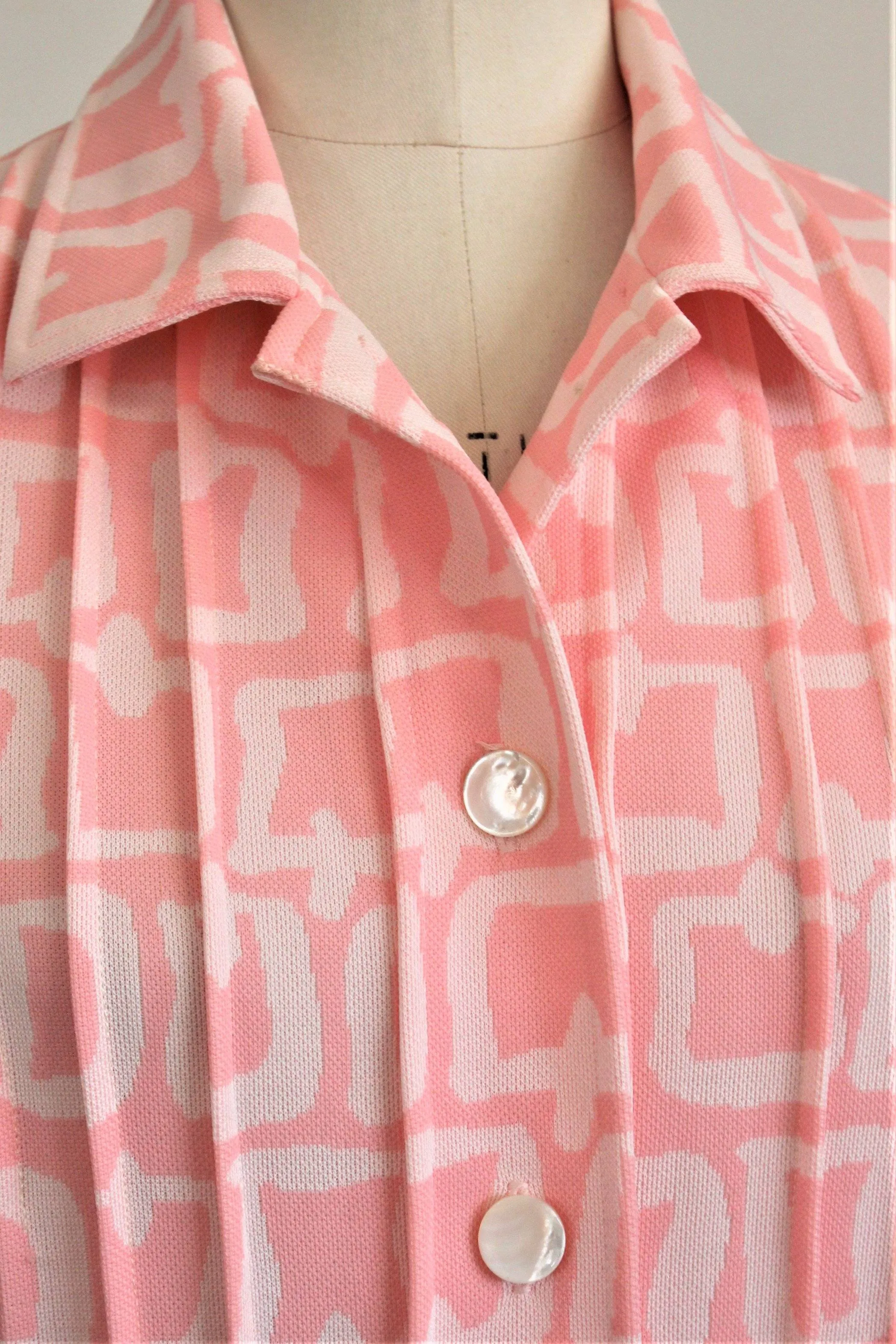 Vintage 1960s Pink And White Knit Mod Dress